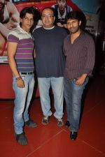 Amaan Khan,Vivek Vaswani, Shawn Arranha  at Life is Good first look in Cinemax, Mumbai on 5th July 2012 (22).JPG